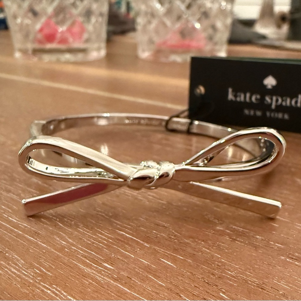Kate Spade Skinny Mini bow bracelet
